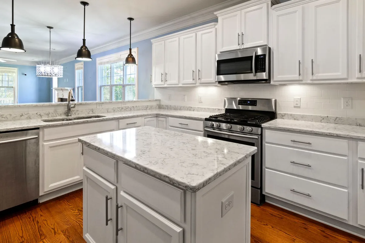 Filth & Squalor Cleanup in Newport East, RI
